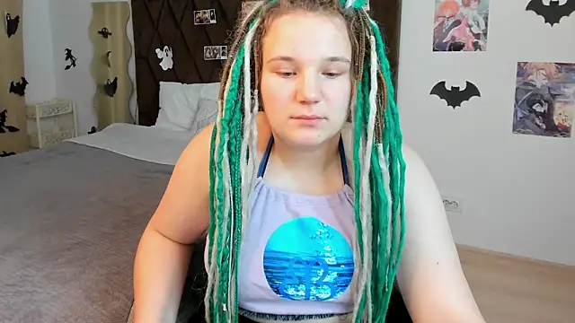 Snapshot of GloriaHylivi chatting on 12-21-24, 08:32 GloriaHylivi online show from 12-21-24, 08:32