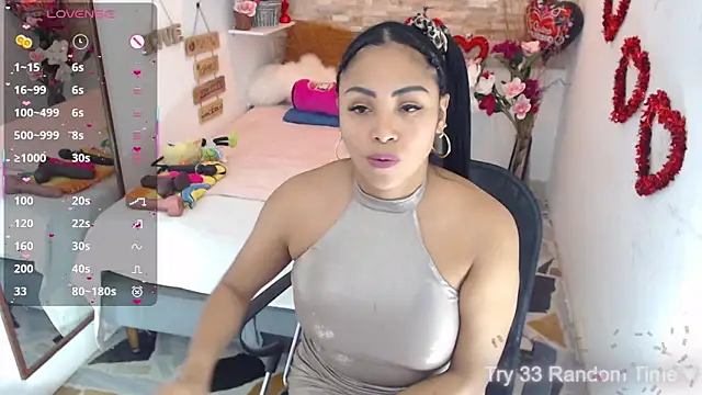 Snapshot of CindyWilliams_ chatting on 02-26-25, 06:32 CindyWilliams online show from 02-26-25, 06:32