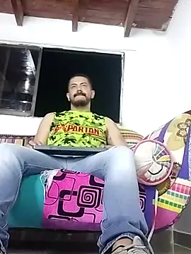 Snapshot of AndresSmith__ chatting on 03-01-25, 02:26 AndresSmith online show from 03-01-25, 02:26