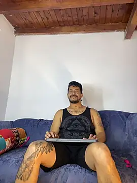 Snapshot of AndresSmith__ chatting on 01-12-26, 05:07 AndresSmith online show from 01-12-26, 05:07