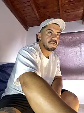 AndresSmith   online show from 03-23-26, 07:51