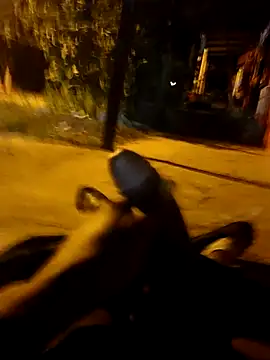 Snapshot of BeetledFlouter12 chatting on 09-26-25, 06:17 BeetledFlouter12 online show from 09-26-25, 06:17