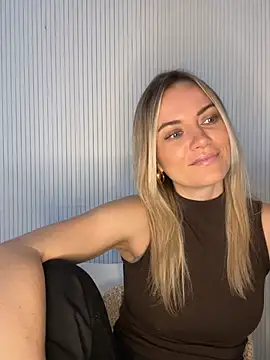 Milla  one online show from 03-25-26, 07:36