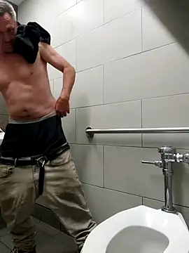 ed44435 online show from 10-28-25, 04:27