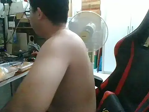 Snapshot of shyboymasturbation chatting on 12-21-24, 01:21 shyboymasturbation online show from 12-21-24, 01:21