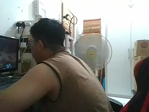 Snapshot of shyboymasturbation chatting on 01-15-25, 02:56 shyboymasturbation online show from 01-15-25, 02:56