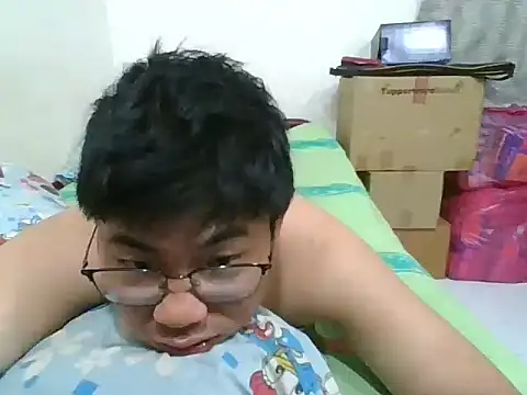 Snapshot of shyboymasturbation chatting on 02-19-25, 12:33 shyboymasturbation online show from 02-19-25, 12:33