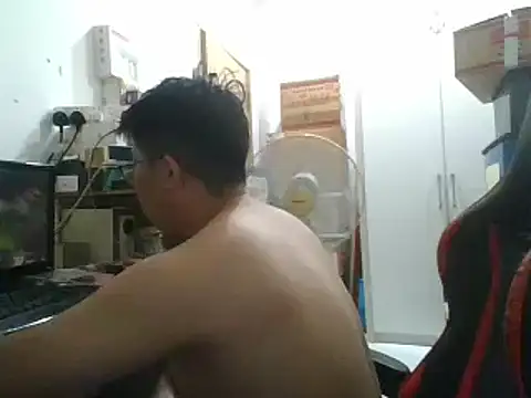 Snapshot of shyboymasturbation chatting on 02-27-25, 03:05 shyboymasturbation online show from 02-27-25, 03:05