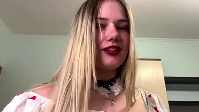 SteffaLains online show from 06-30-26, 04:08