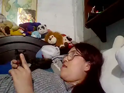 dafne19  online show from 02-04-25, 04:59