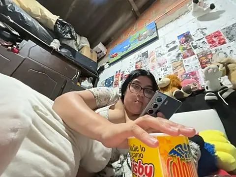 dafne19  online show from 03-29-26, 05:07