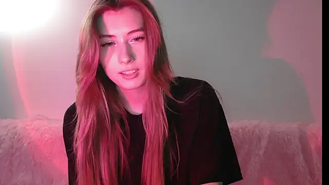 Snapshot of ErikaShyy chatting on 12-30-24, 04:51 ErikaShyy online show from 12-30-24, 04:51