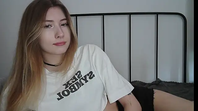 ErikaShyy online show from 07-24-26, 09:40