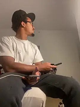 Snapshot of demonpt3 chatting on 10-05-25, 03:49 demonpt3 online show from 10-05-25, 03:49