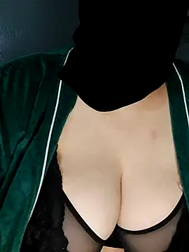 Snapshot of tota_ chatting on 05-05-26, 11:18 tota online show from 05-05-26, 11:18