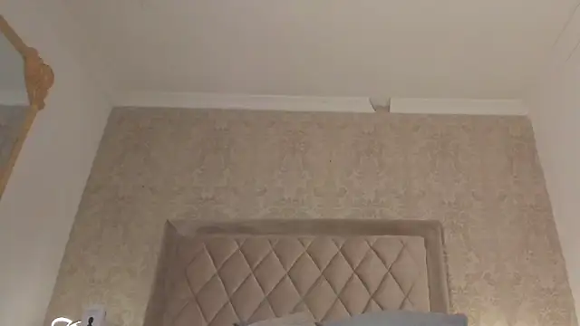 Snapshot of LiaFlowers chatting on 02-23-25, 07:11 LiaFlowers online show from 02-23-25, 07:11