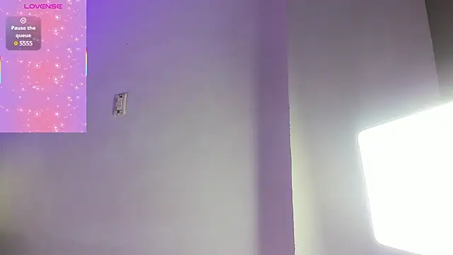 Snapshot of LiaFlowers chatting on 02-27-25, 06:29 LiaFlowers online show from 02-27-25, 06:29