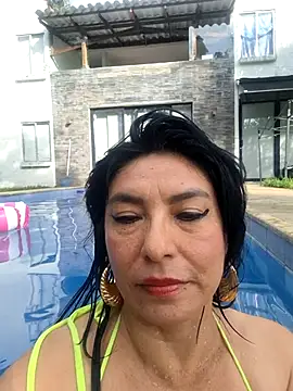 Snapshot of katysquirtdirty chatting on 11-02-25, 08:55 katysquirtdirty online show from 11-02-25, 08:55