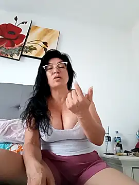 katysquirtdirty online show from 02-17-26, 11:00