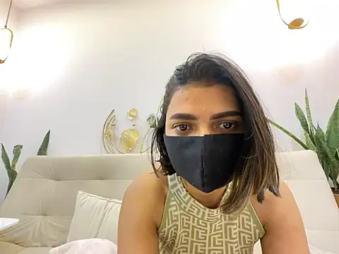 Snapshot of MaYaa__11 chatting on 02-11-25, 12:27 MaYaa 11 online show from 02-11-25, 12:27