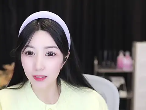 Nuyoah-77 online show from 11-05-25, 03:56