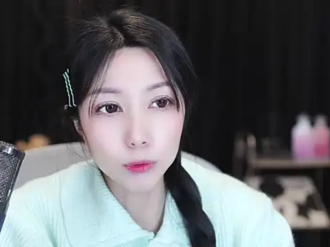 Nuyoah-77 online show from 01-14-26, 01:50