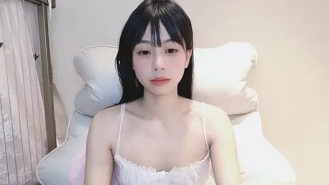 Snapshot of -Hottie chatting on 01-03-25, 06:57 -Hottie online show from 01-03-25, 06:57