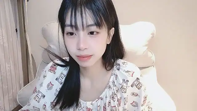 Snapshot of -Hottie chatting on 01-17-25, 03:11 -Hottie online show from 01-17-25, 03:11