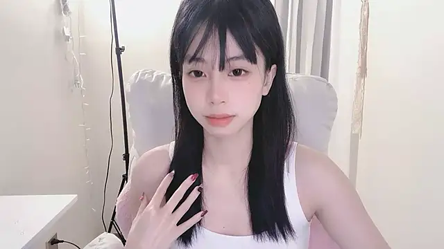 Snapshot of -Hottie chatting on 03-04-25, 03:59 -Hottie online show from 03-04-25, 03:59