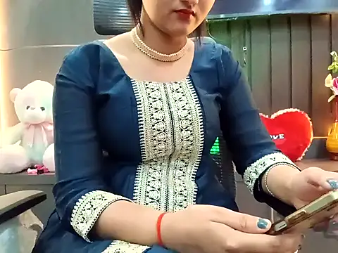 GoldnessAishu online show from 03-19-25, 05:28