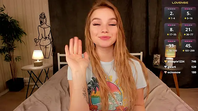 Snapshot of JanetJennings chatting on 12-22-24, 06:06 JanetJennings online show from 12-22-24, 06:06