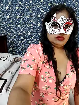 Snapshot of Maya8175 chatting on 03-01-25, 01:32 Maya8175 online show from 03-01-25, 01:32