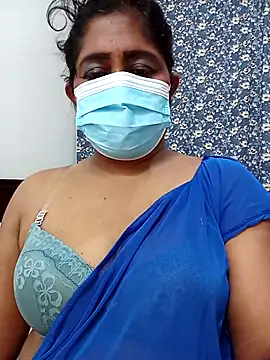 Snapshot of Maya8175 chatting on 10-19-25, 05:02 Maya8175 online show from 10-19-25, 05:02