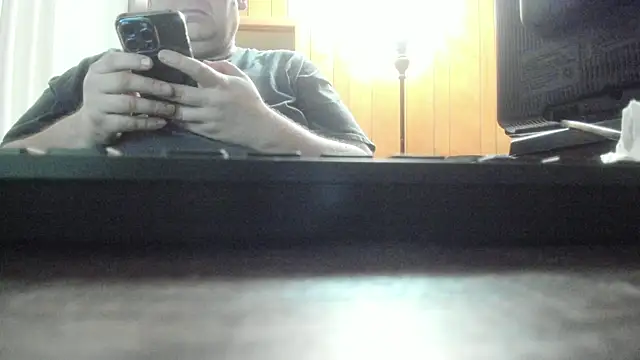 Snapshot of treatbobnicer chatting on 02-19-26, 07:59 treatbobnicer online show from 02-19-26, 07:59