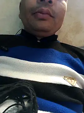 akkyplayboy08 online show from 11-10-25, 04:33