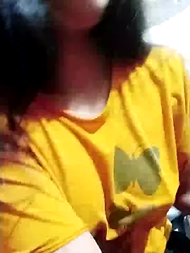 Snapshot of Hotty-Divya chatting on 12-31-24, 08:26 Hotty-Divya online show from 12-31-24, 08:26