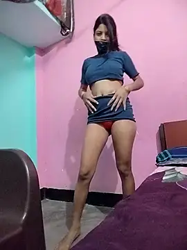 Snapshot of Hotty-Divya chatting on 10-21-25, 06:47 Hotty-Divya online show from 10-21-25, 06:47