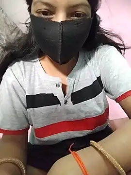 Hotty-Divya online show from 06-16-26, 07:44