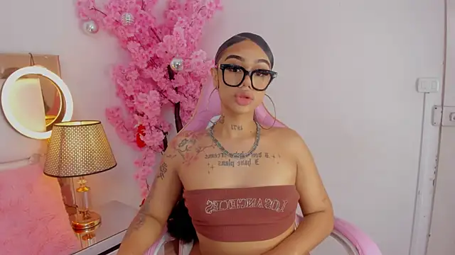 Mia Jansen online show from 12-18-24, 10:02