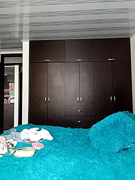 Lesly 10- online show from 09-10-25, 04:18