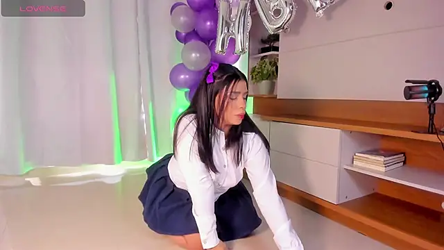 Elii ross online show from 10-28-25, 07:16