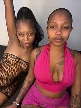 Snapshot of InkLady444 chatting on 02-05-26, 06:40 InkLady444 online show from 02-05-26, 06:40