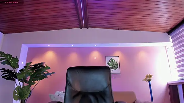 Lyssa Muller online show from 02-19-25, 06:00