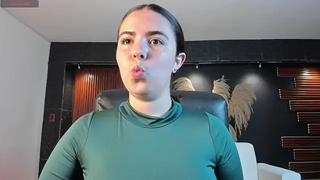 Lyssa Muller online show from 12-02-25, 03:07