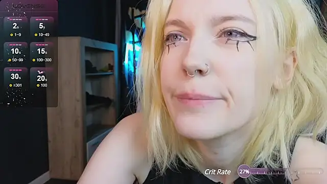 Snapshot of Crackling_Tatii chatting on 12-04-24, 10:41 Crackling Tatii online show from 12-04-24, 10:41