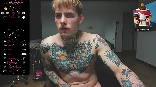 Snapshot of white_King9999 chatting on 02-17-25, 03:42 white King9999 online show from 02-17-25, 03:42