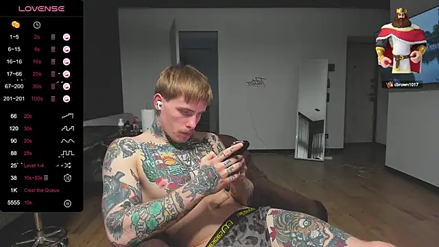 Snapshot of white_King9999 chatting on 03-13-25, 03:06 white King9999 online show from 03-13-25, 03:06