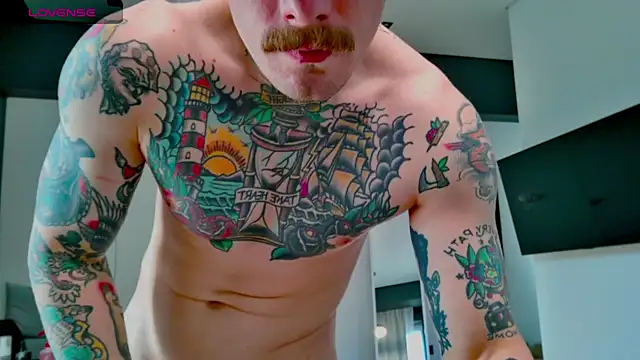 Snapshot of white_King9999 chatting on 09-23-25, 12:30 white King9999 online show from 09-23-25, 12:30