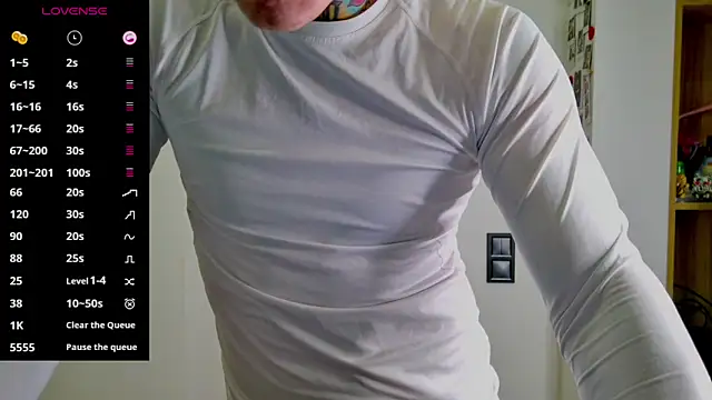 Snapshot of white_King9999 chatting on 02-26-26, 04:28 white King9999 online show from 02-26-26, 04:28