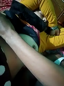 Snapshot of Lustyful_Couple chatting on 12-25-24, 09:33 Lustyful Couple online show from 12-25-24, 09:33